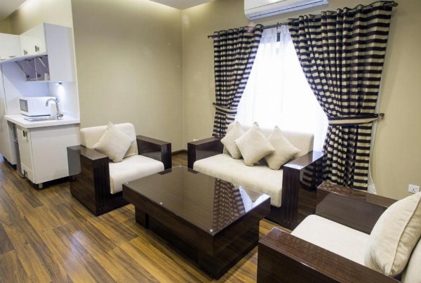 Royaute Luxury Suites and Hotel Gulberg Lahore image 19